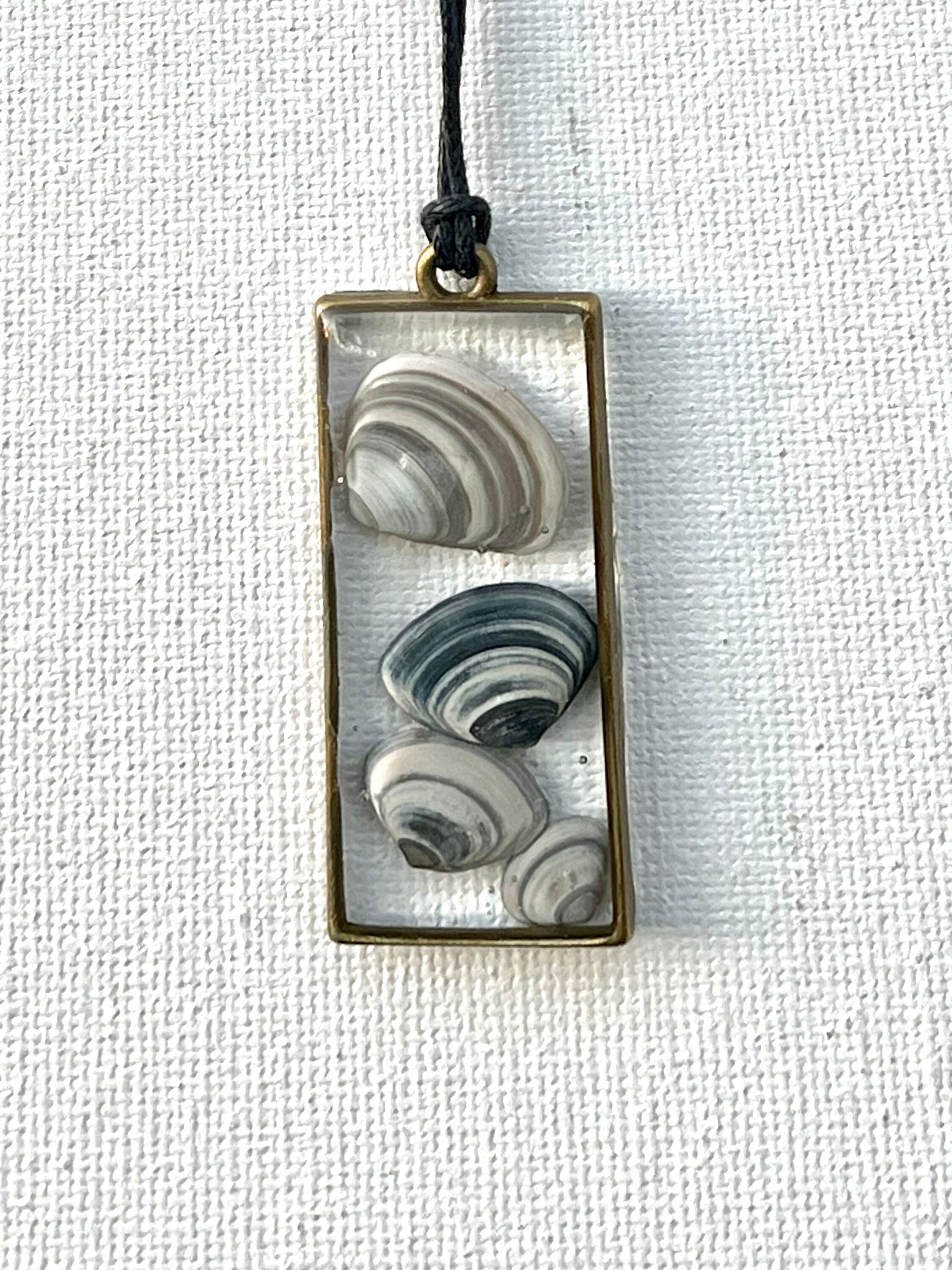 Authentic Blue Seashells in Resin Necklace, Rectangle Resin Gray Shell Pendant, Ocean Jewelry, Beach Jewelry for Women, Bridesmaid Gifts