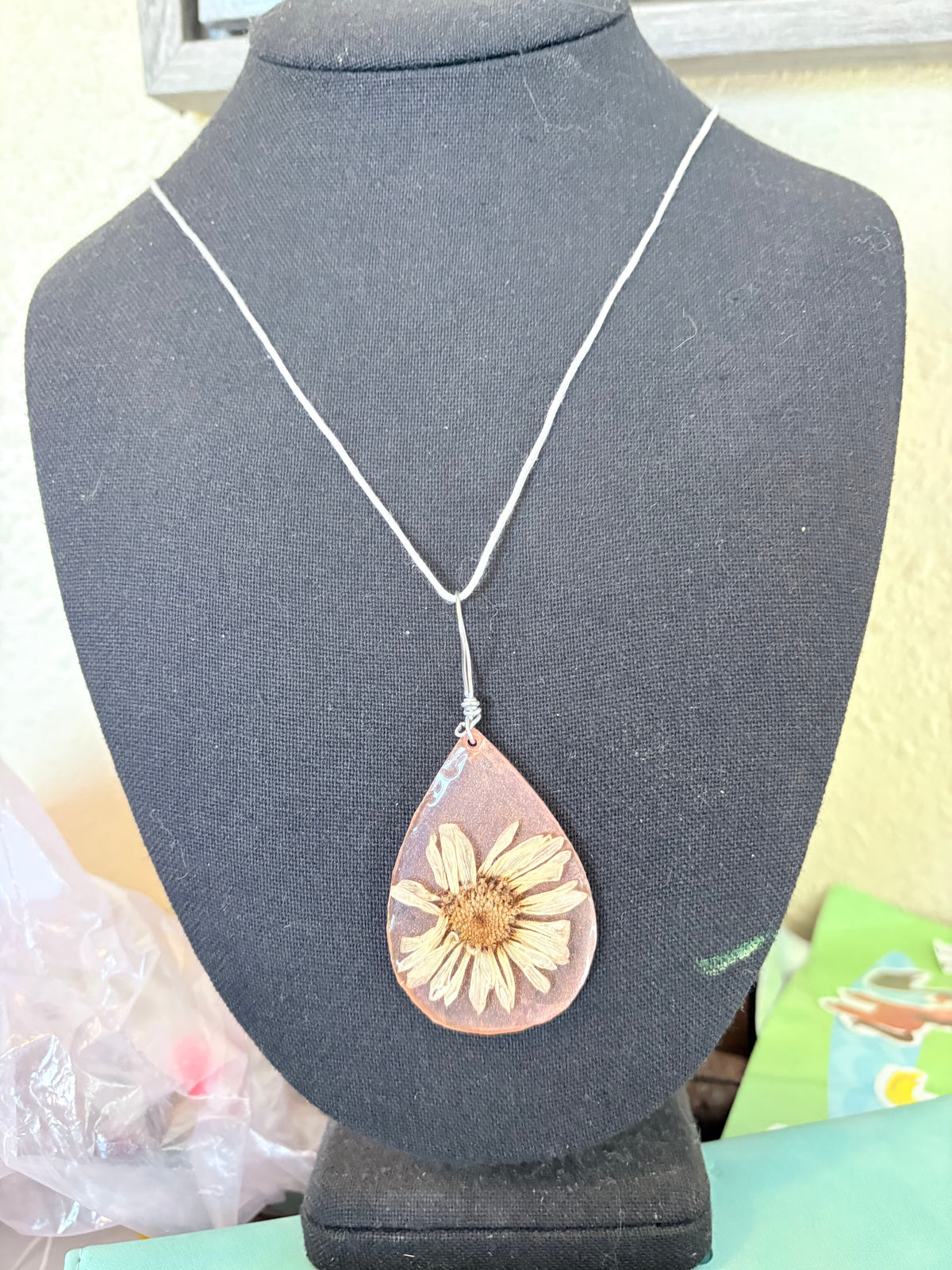 Peach Pressed Flower Necklace | Peach Daydream
