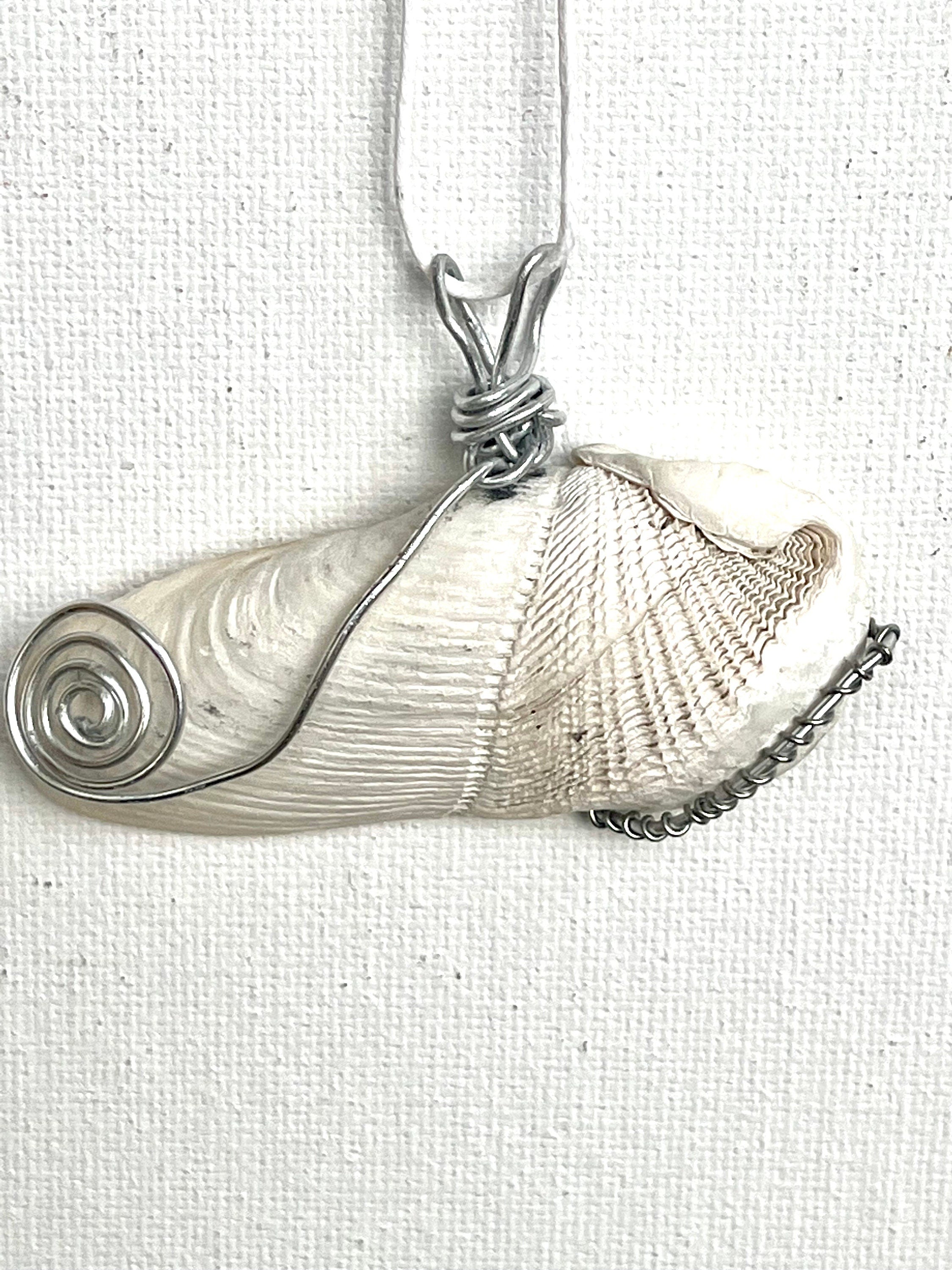 Dual Nature Shell Pendant | Split Tide Pattern Seashell Necklace