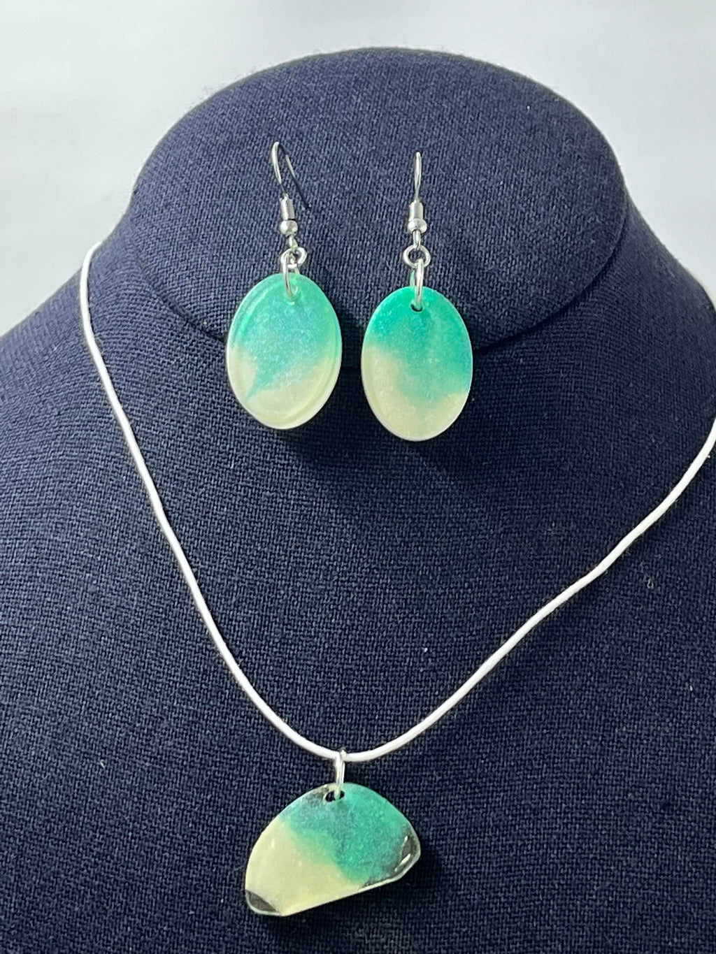 Paint in Resin Necklace and Earrings, Resin Matching Jewelry Set