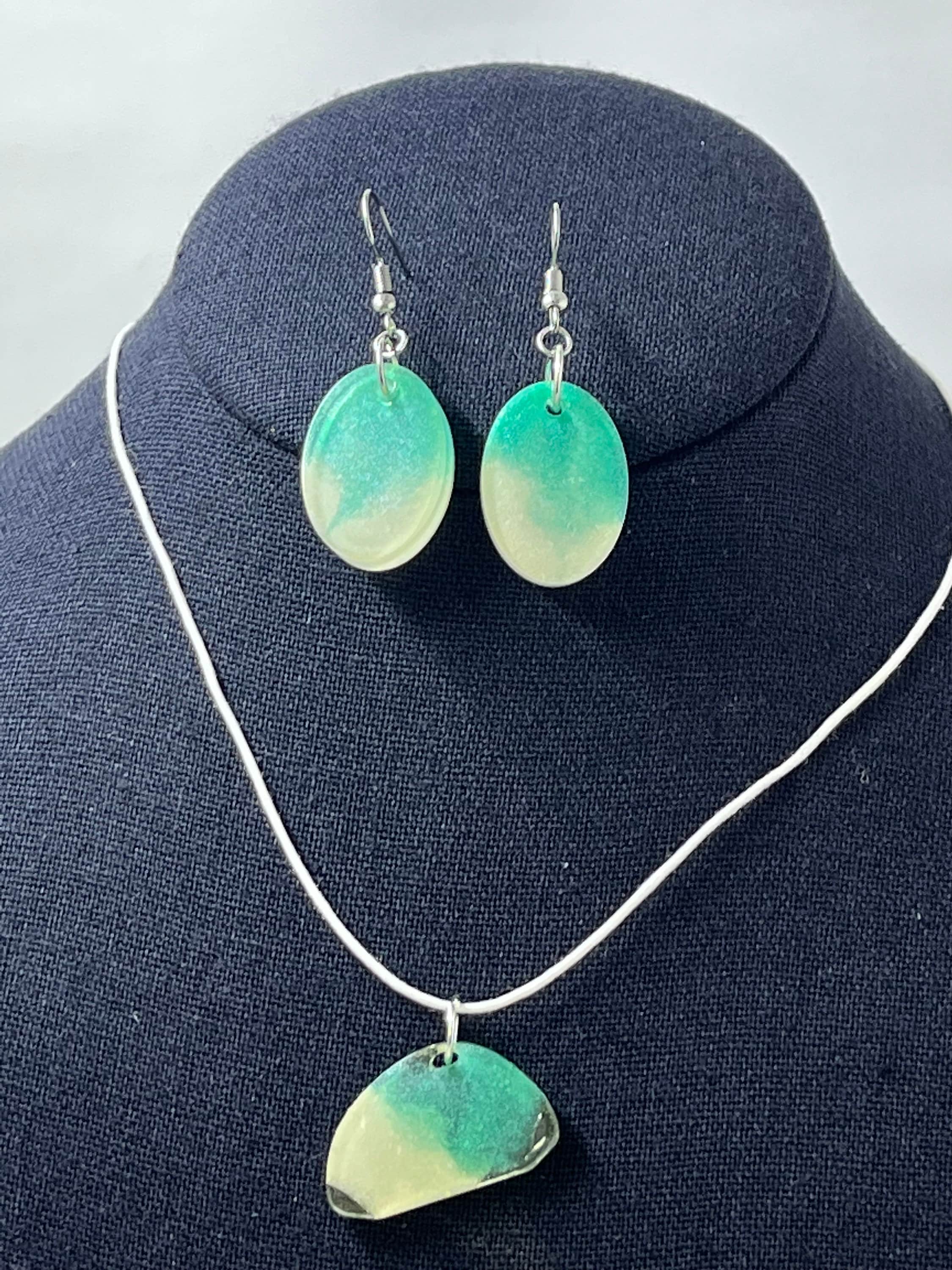 Paint in Resin Necklace and Earrings, Resin Matching Jewelry Set
