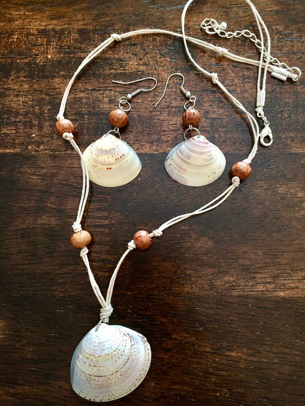 Matching Shell Necklace and Earrings, Seashell Jewelry Set, Gift for Mom / Daughter, Ocean Inspired