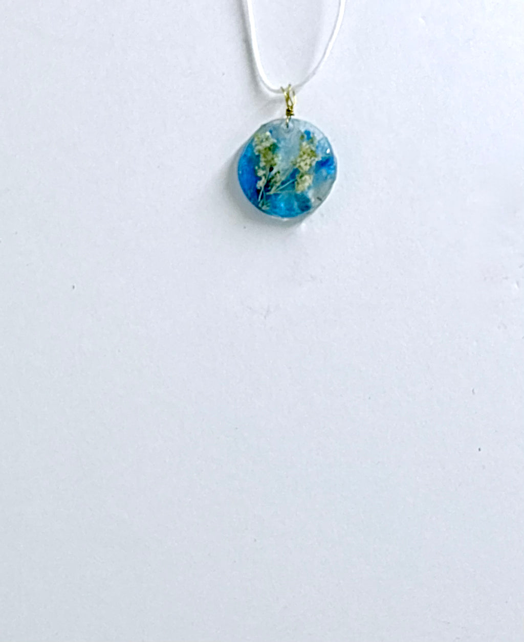 Queen Anne’s Lace Necklace | Blue Resin Floral Pendant | Pressed Flower Jewelry
