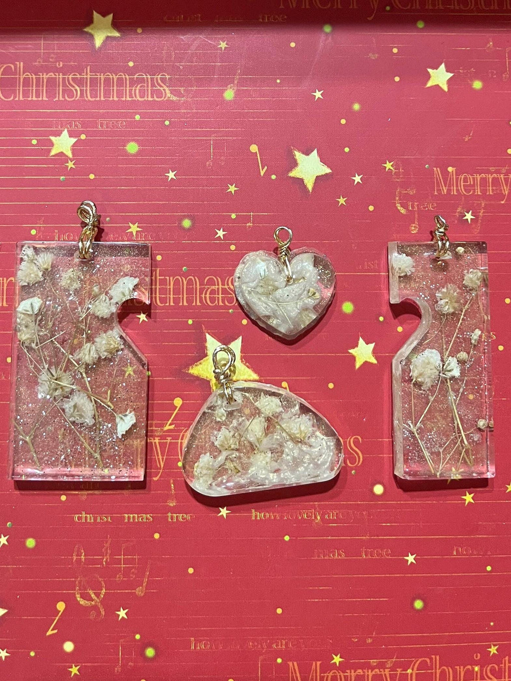 White Heart Pendant, Baby Breath in Resin Jewelry, Pressed Flowers Matching Sets, Real Flower Necklace, White Floral Accessories