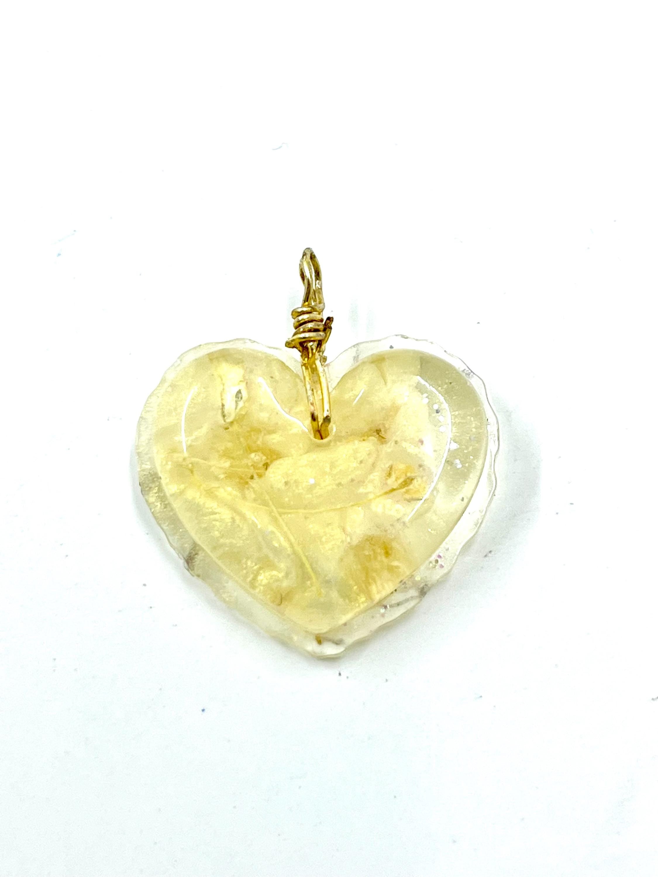 White Heart Pendant, Baby Breath in Resin Jewelry, Pressed Flowers Matching Sets, Real Flower Necklace, White Floral Accessories