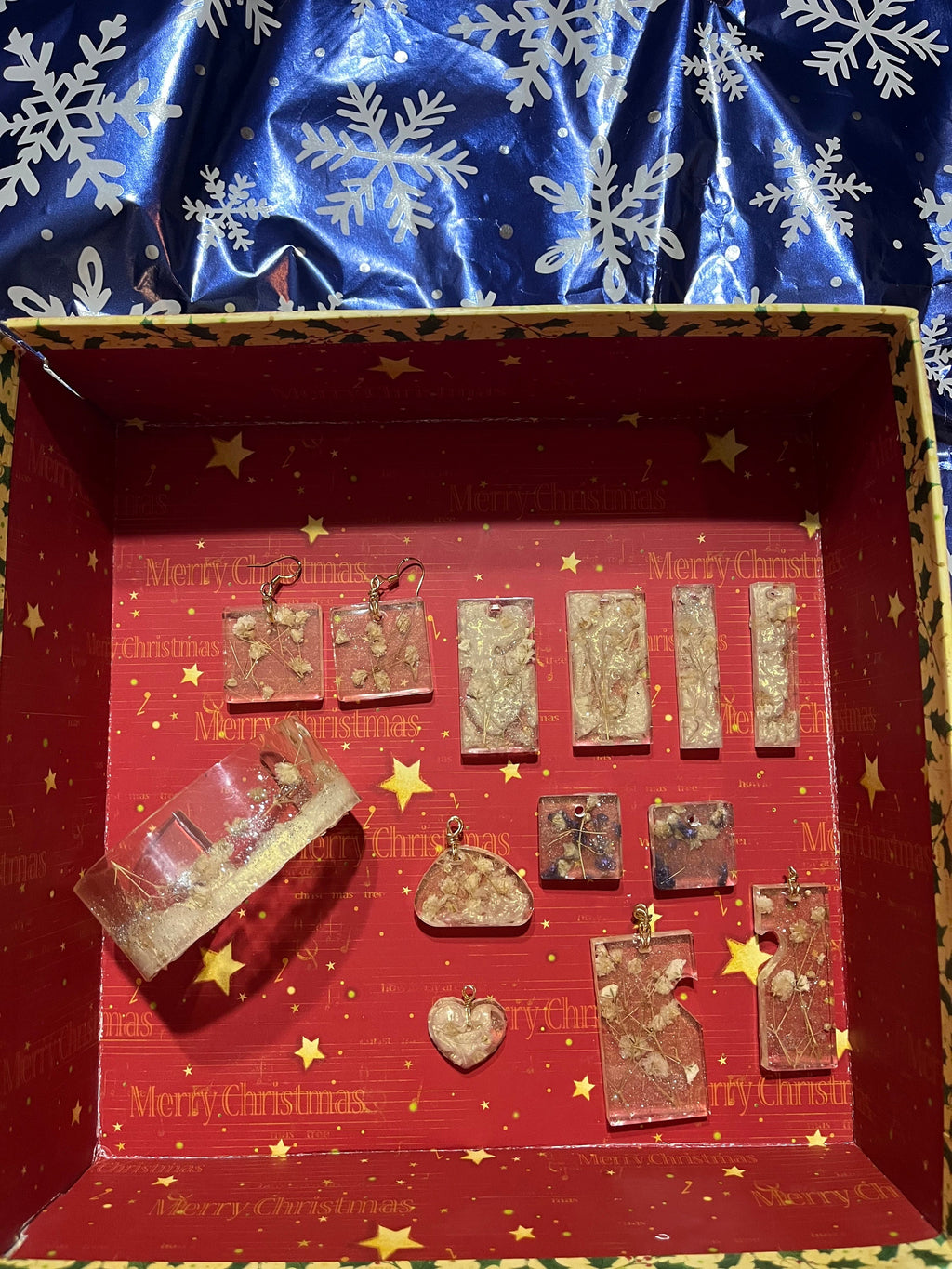 White Heart Pendant, Baby Breath in Resin Jewelry, Pressed Flowers Matching Sets, Real Flower Necklace, White Floral Accessories