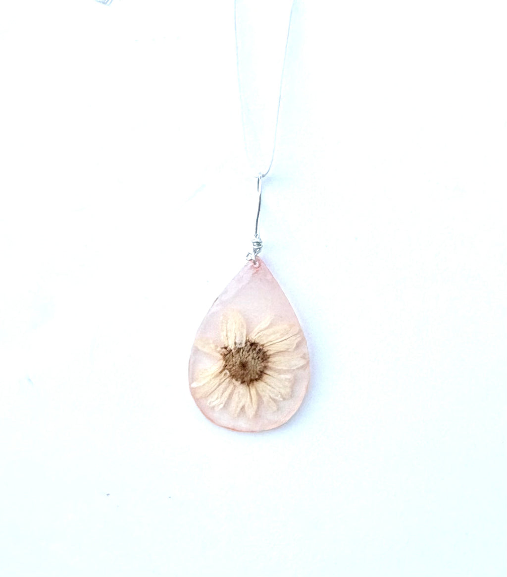 Peach Pressed Flower Necklace | Peach Daydream