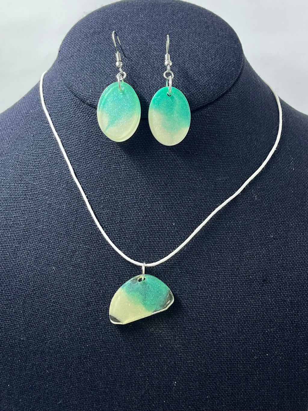 Paint in Resin Necklace and Earrings, Resin Matching Jewelry Set