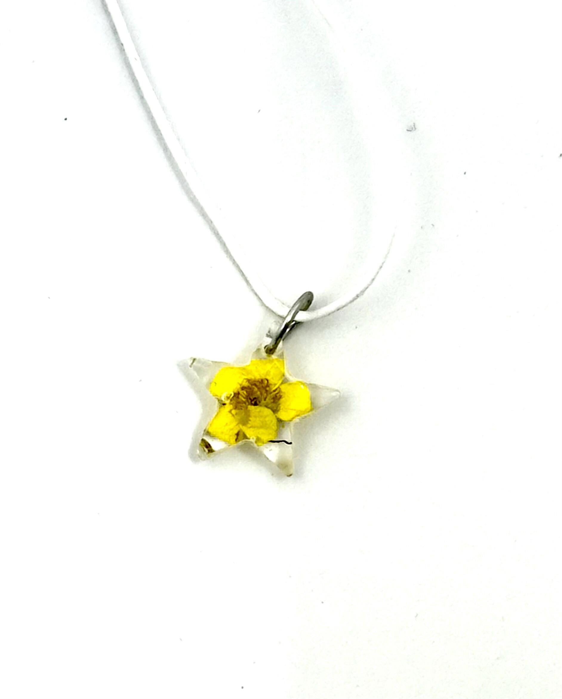 Star Buttercup Necklace, Real Pressed Yellow Flower in Resin, Delicate Unique Botanical Jewelry, Cheerful One of a Kind Gift for Her