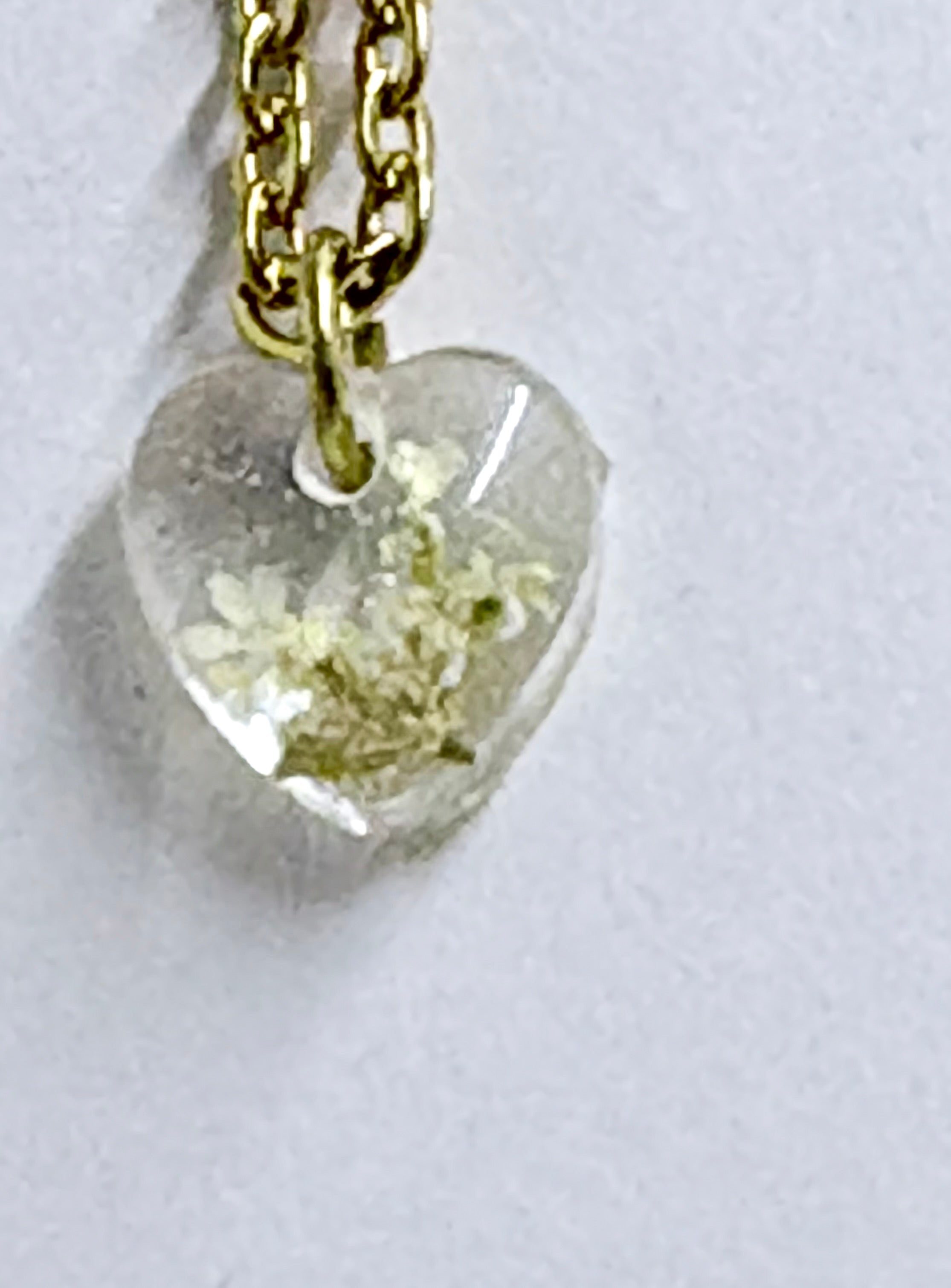 Queen Anne’s Lace Heart Necklace | Tiny Botanical Pendant | Nature Jewelry Gift