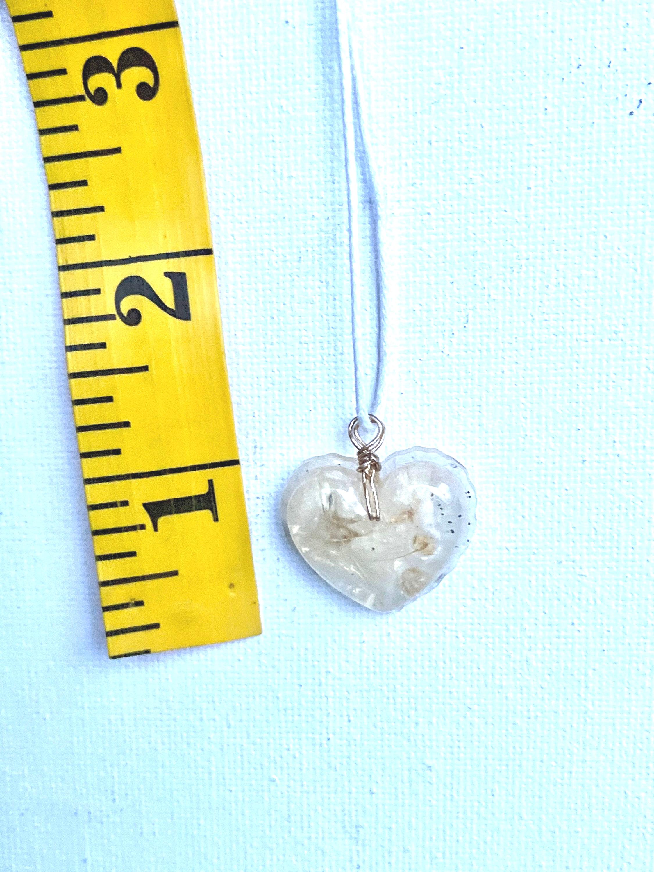 White Heart Pendant, Baby Breath in Resin Jewelry, Pressed Flowers Matching Sets, Real Flower Necklace, White Floral Accessories