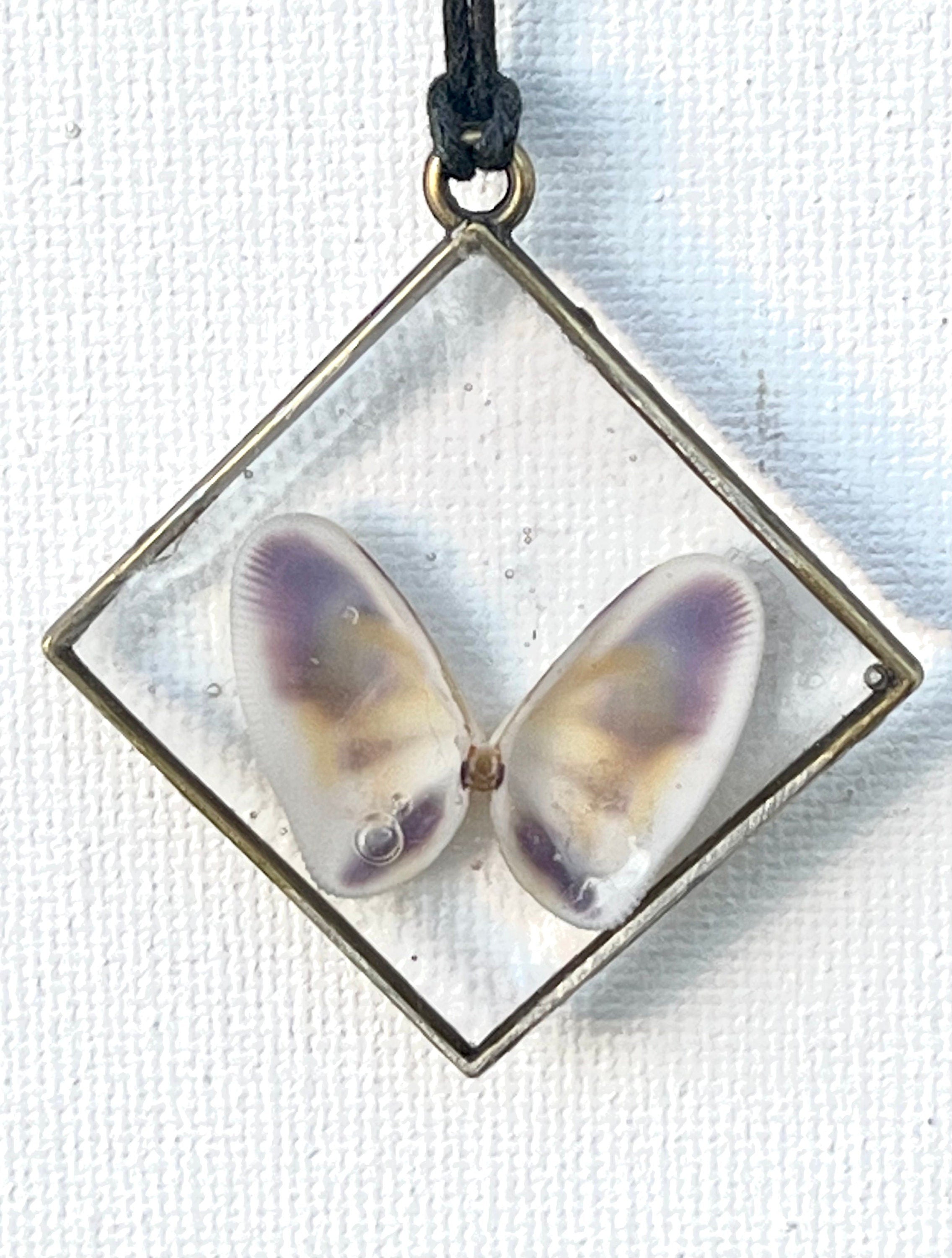 Butterfly Oyster Shells in Resin Pendant, Authentic Seashell Resin Necklace, Seashell Jewelry, Whimsical Beach Accessories for Women