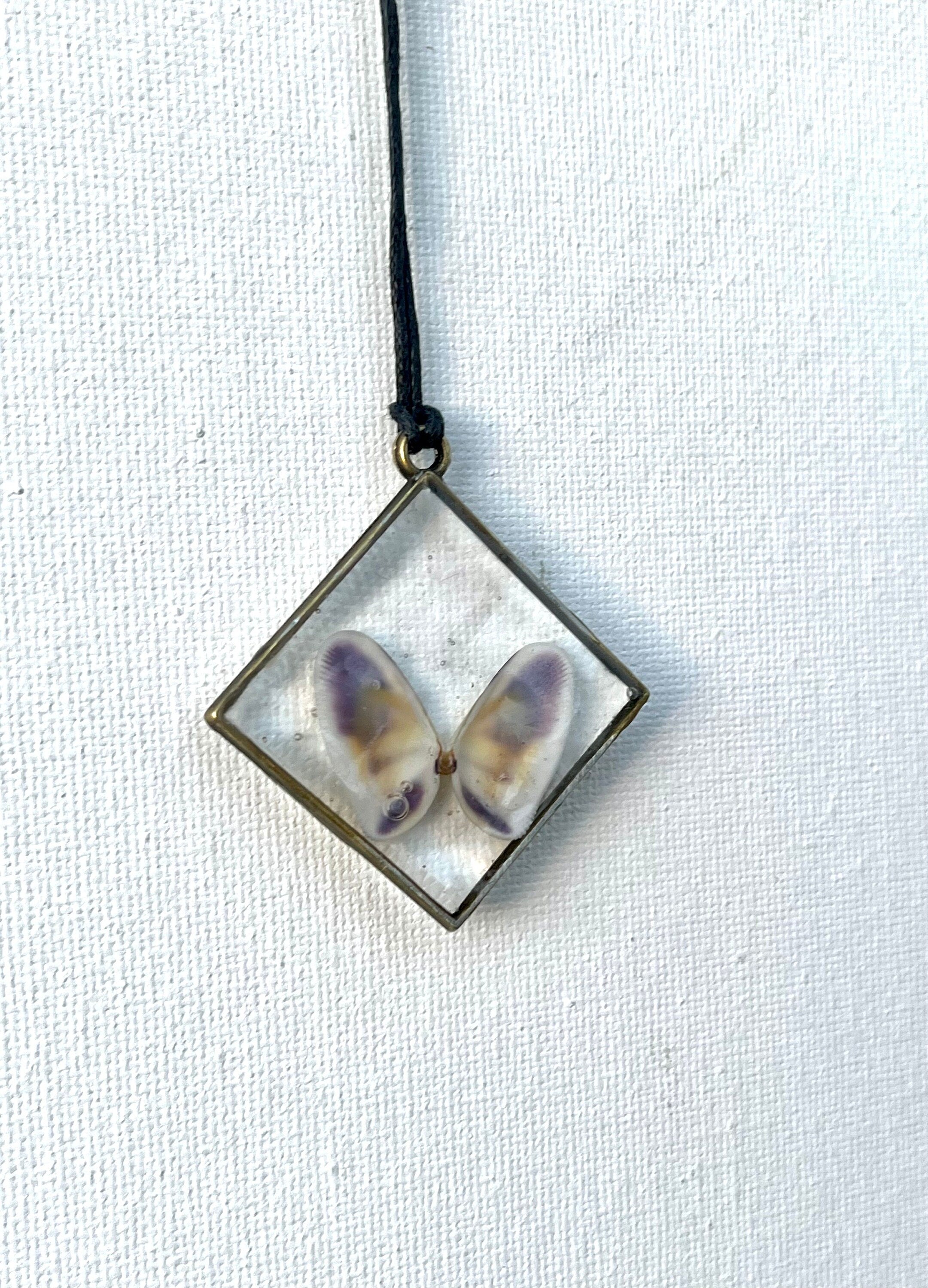 Butterfly Oyster Shells in Resin Pendant, Authentic Seashell Resin Necklace, Seashell Jewelry, Whimsical Beach Accessories for Women