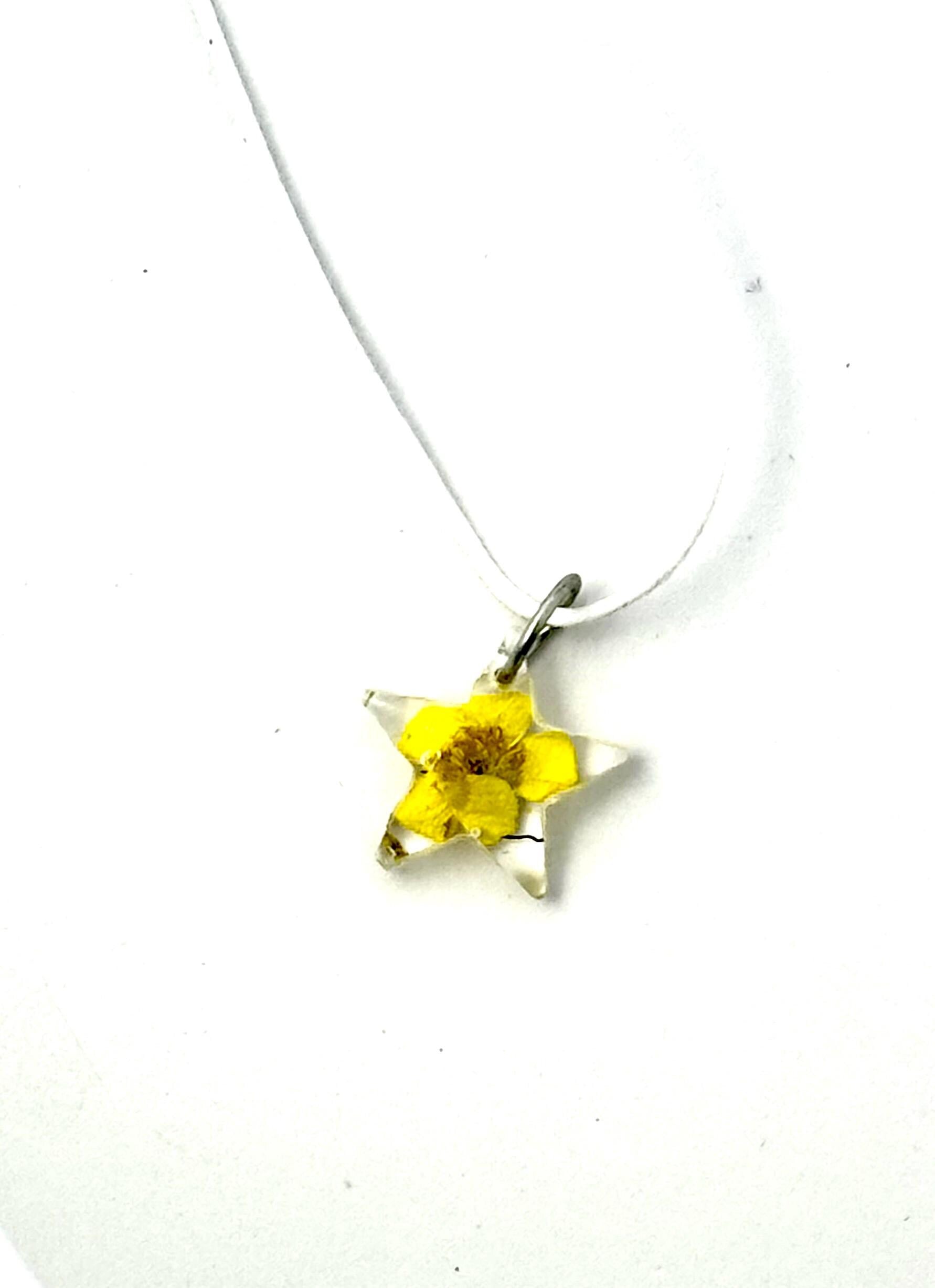 Star Buttercup Necklace, Real Pressed Yellow Flower in Resin, Delicate Unique Botanical Jewelry, Cheerful One of a Kind Gift for Her